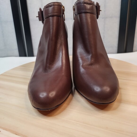 Vince Camuto Chrissa Brown Supple Leather Heeled Ankle Boots Women US 10M - Picture 3 of 16